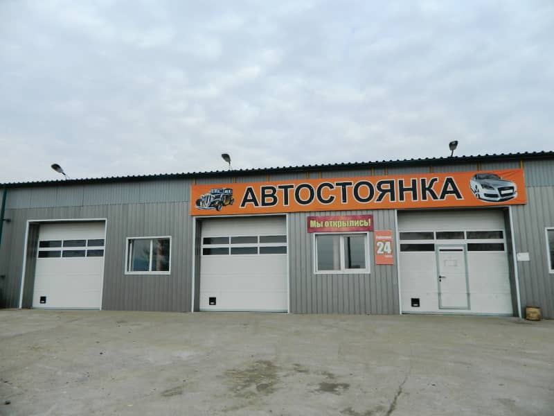 Промышленные ворота DoorHan в Пскове с установкой
