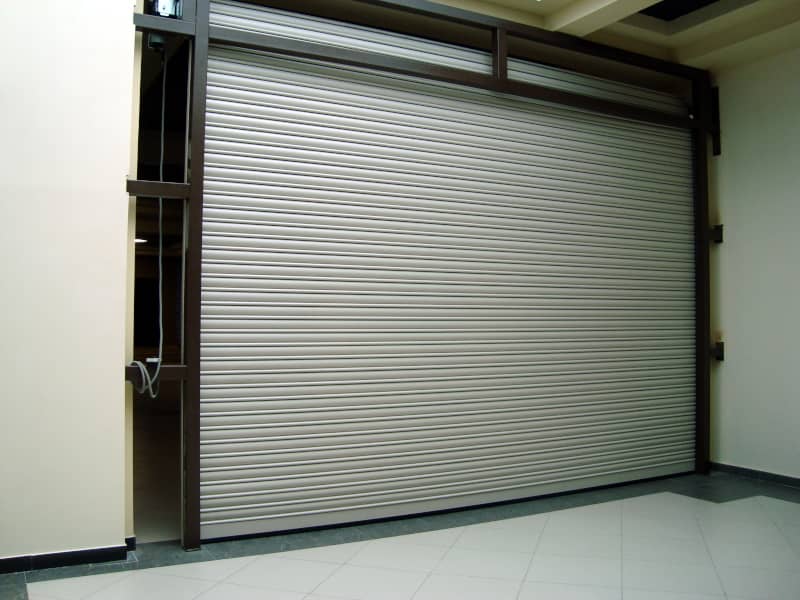 Роллетные ворота DoorHan в Пскове с установкой