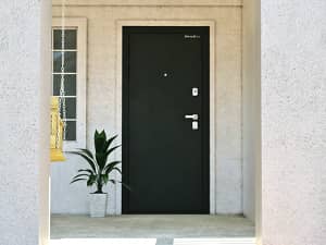 Металлические двери в дом DoorHan Премиум Плюс 890х2050 мм в Пскове